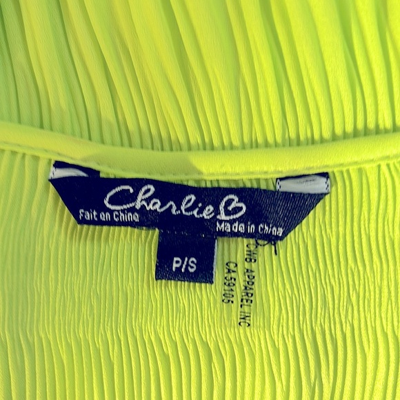 Charlie lemon lime flowing blouse - Picture 4 of 6